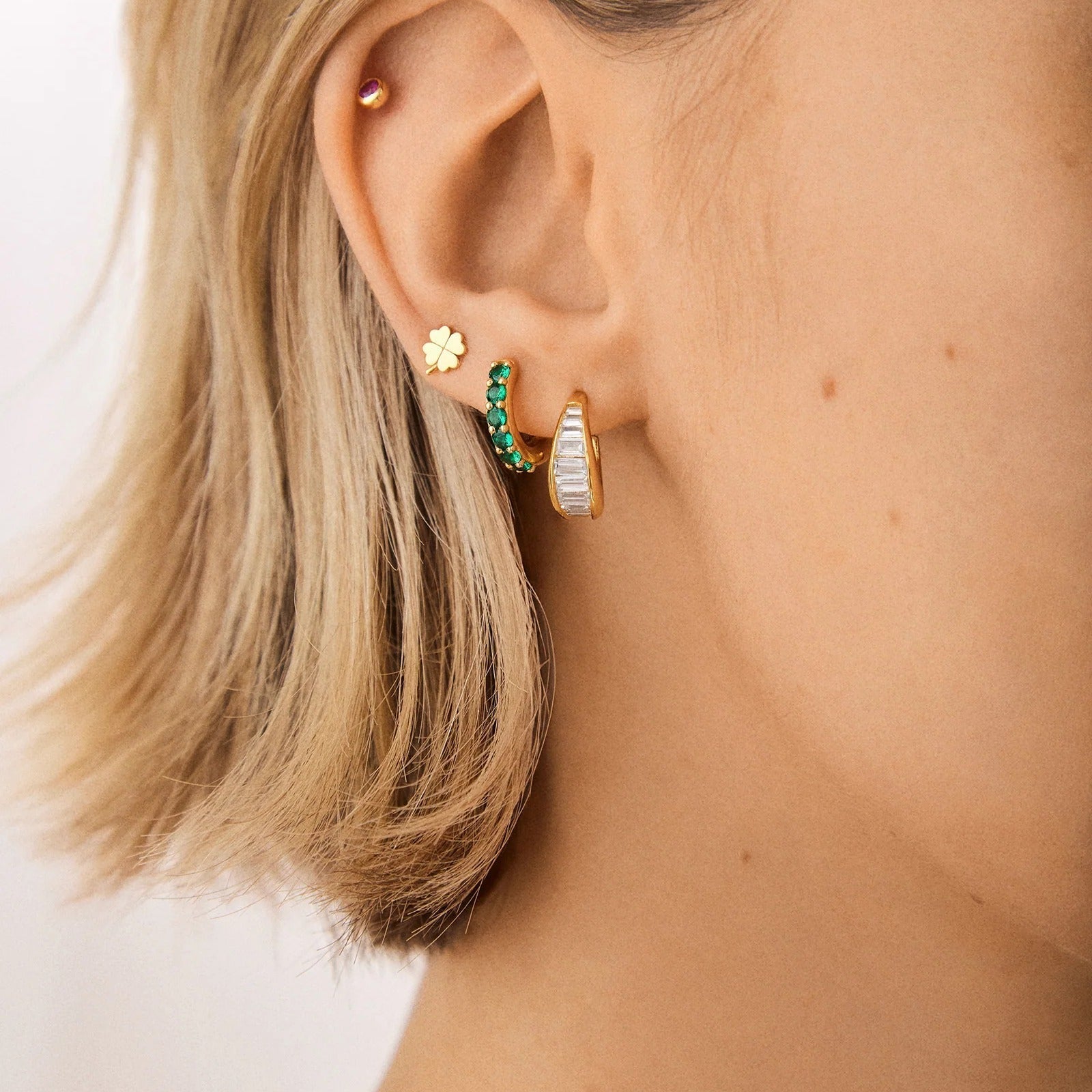 14K Gold Birthstone Huggie Earrings - Emerald