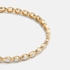 Amanda 18K Gold Tennis Bracelet - Pear Bezel